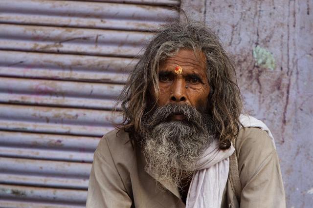 066 Varanasi.jpg